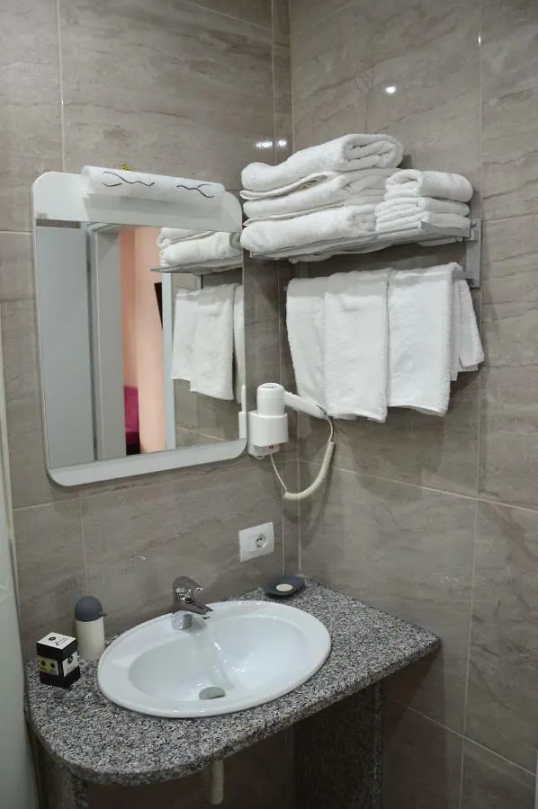 ****  Hotel Beler Vlorë Albanie